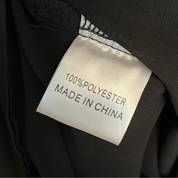 Hello Molly Ruched Deep-V Long Sleeve Black Satin Dress size 6 - Picture 6 of 6